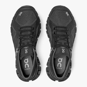 Women's On Running Shoes (Cloud X) in 7.5, Asphalt Black